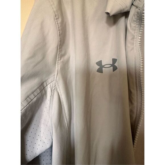 Under Armour Sports Raincoat or Light Jacket - Picture 4 of 6